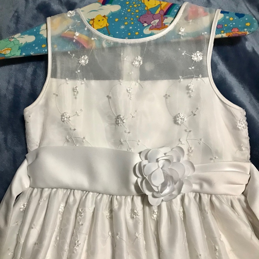 Flower girl dress - Picture 2 of 4